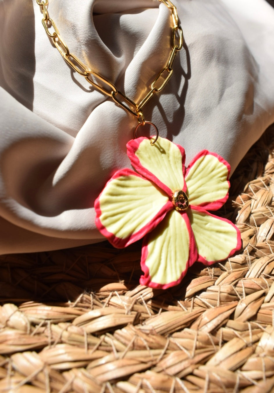 Collares